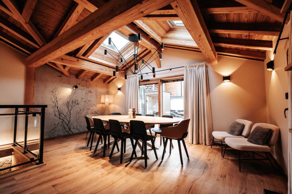 Photo de la salle à manger du chalet luan à Morzine